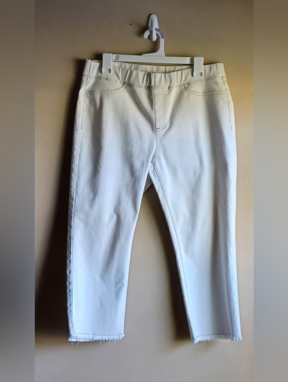 EILEEN FISHER stretch Crop Jeans In Cream Color SzM